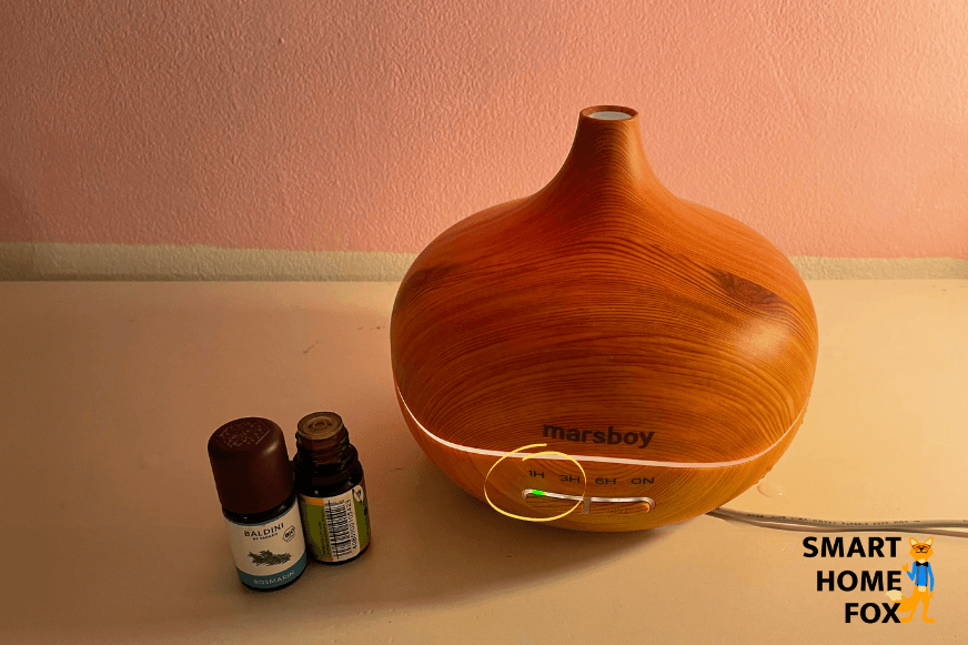 Der Aroma Diffuser Marsboy ist eingeschaltet und der Timer ist auf 1 Stunde gestellt